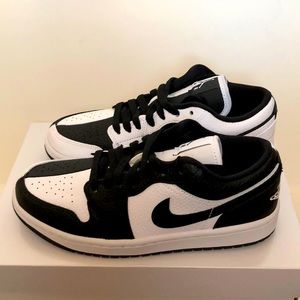 Air Jordan 1 Low Homage, Black and White